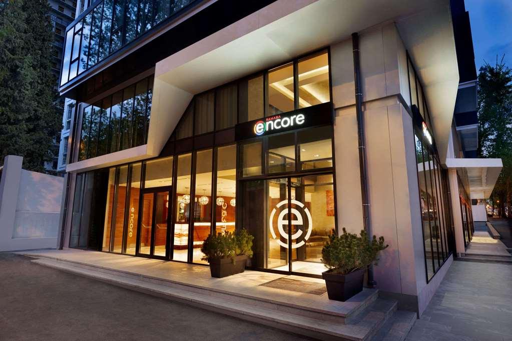 Ramada Encore Tbilisi Exterior foto